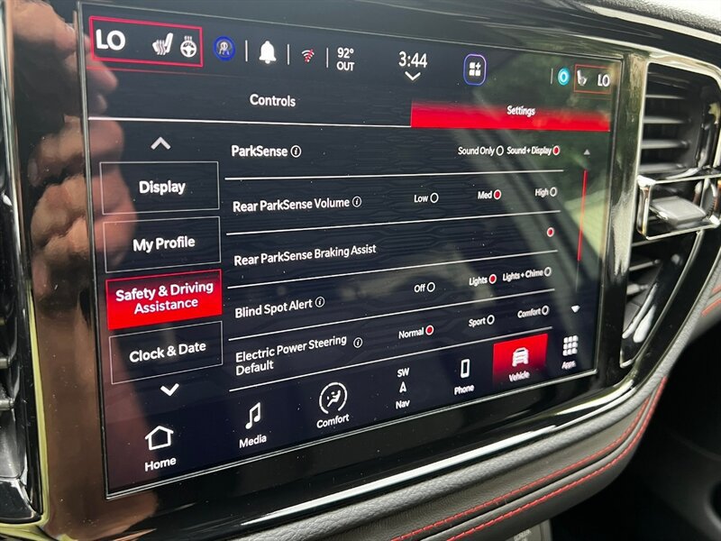 Used 2025 Dodge Durango GT AWD/4WD image 36