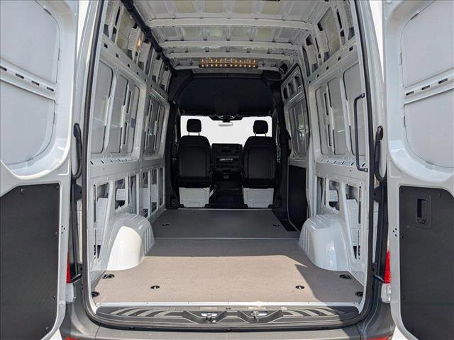 New 2025 Mercedes-Benz Sprinter 2500 image 16