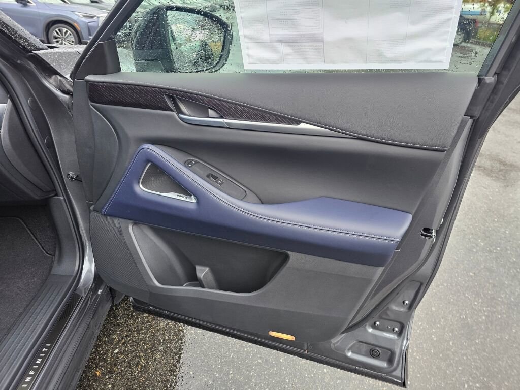 New 2026 INFINITI QX60 Sport image 10