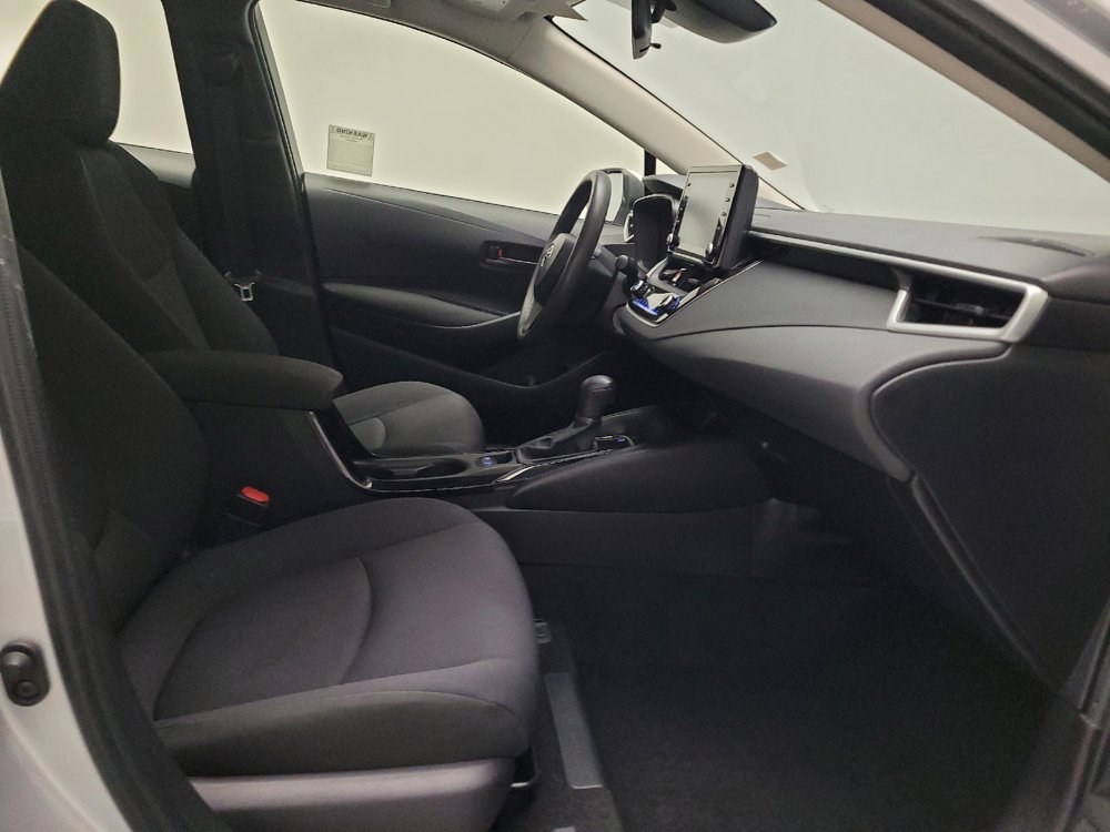Used 2022 Toyota Corolla LE w/ Carpet Mat Package (TMS) FWD image 21