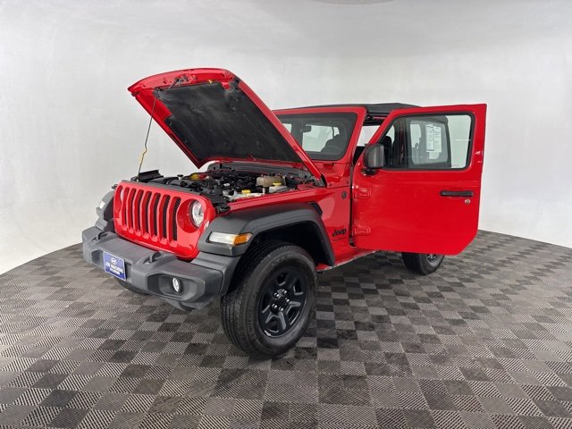 Used 2022 Jeep Wrangler Sport image 10