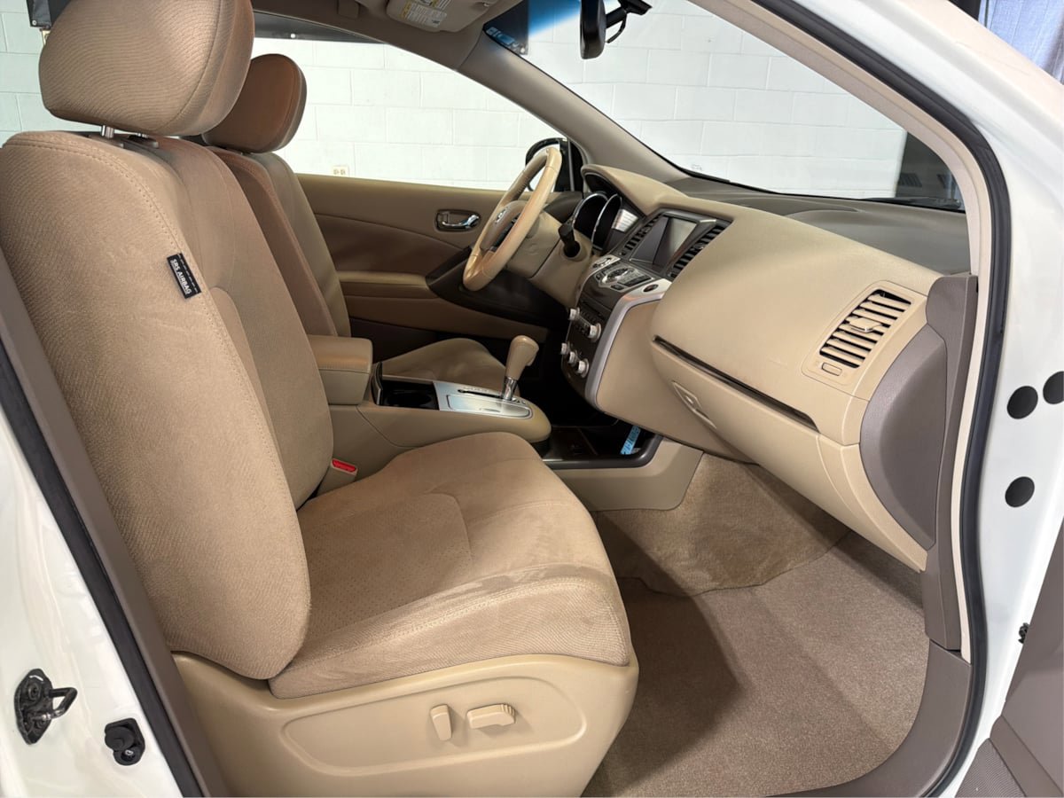 Used 2014 Nissan Murano SV w/ Value Package image 15