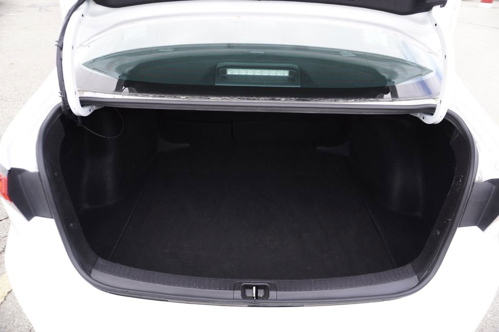 Used 2023 Toyota Corolla LE image 25