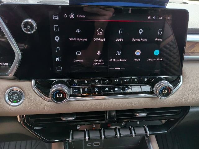 Used 2025 GMC Canyon Denali AWD/4WD image 30