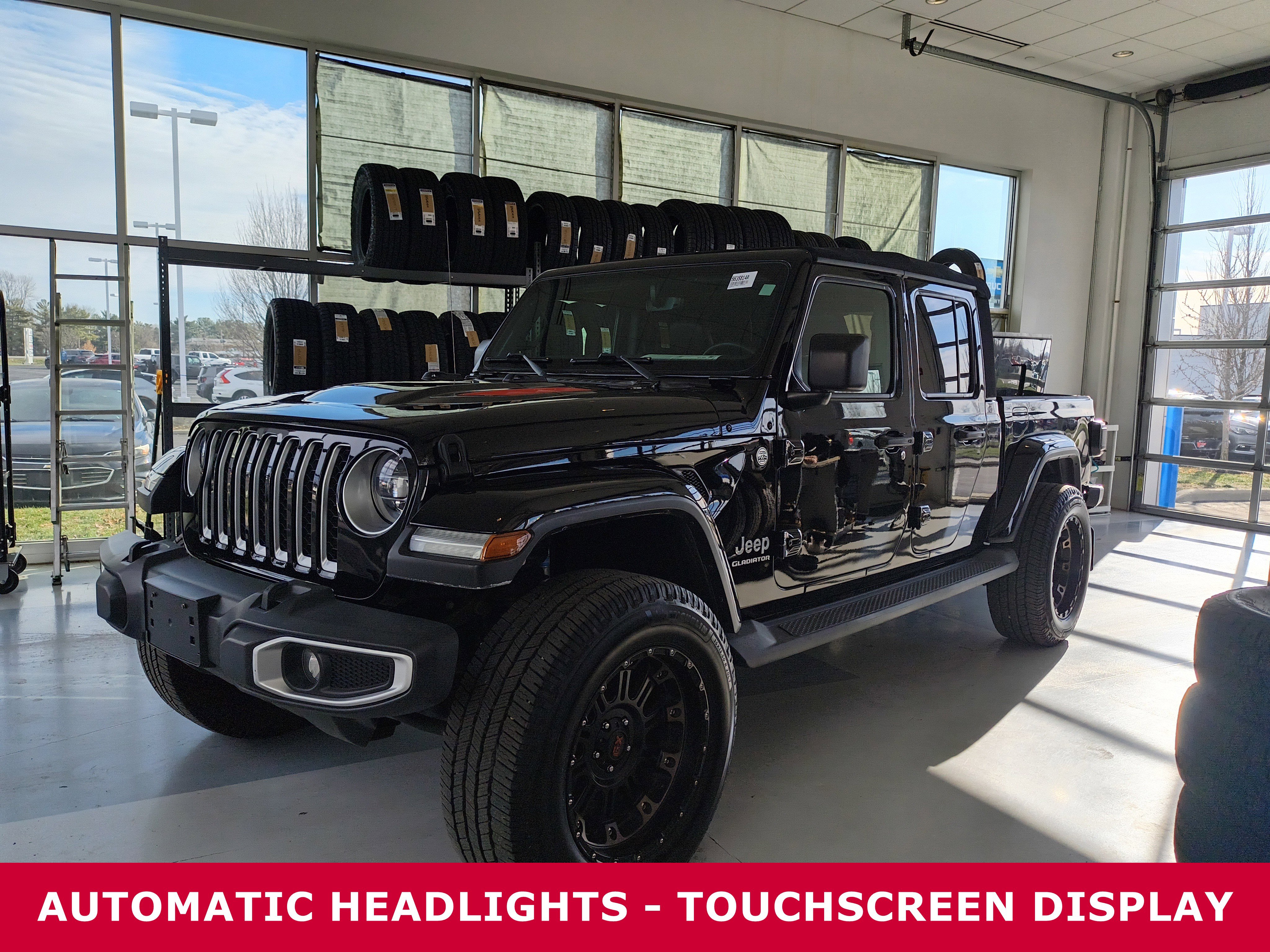 Used 2020 Jeep Gladiator Overland image 2