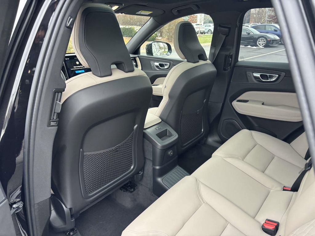 New 2026 Volvo XC60 T8 Plus w/ Protection Package Premier image 26
