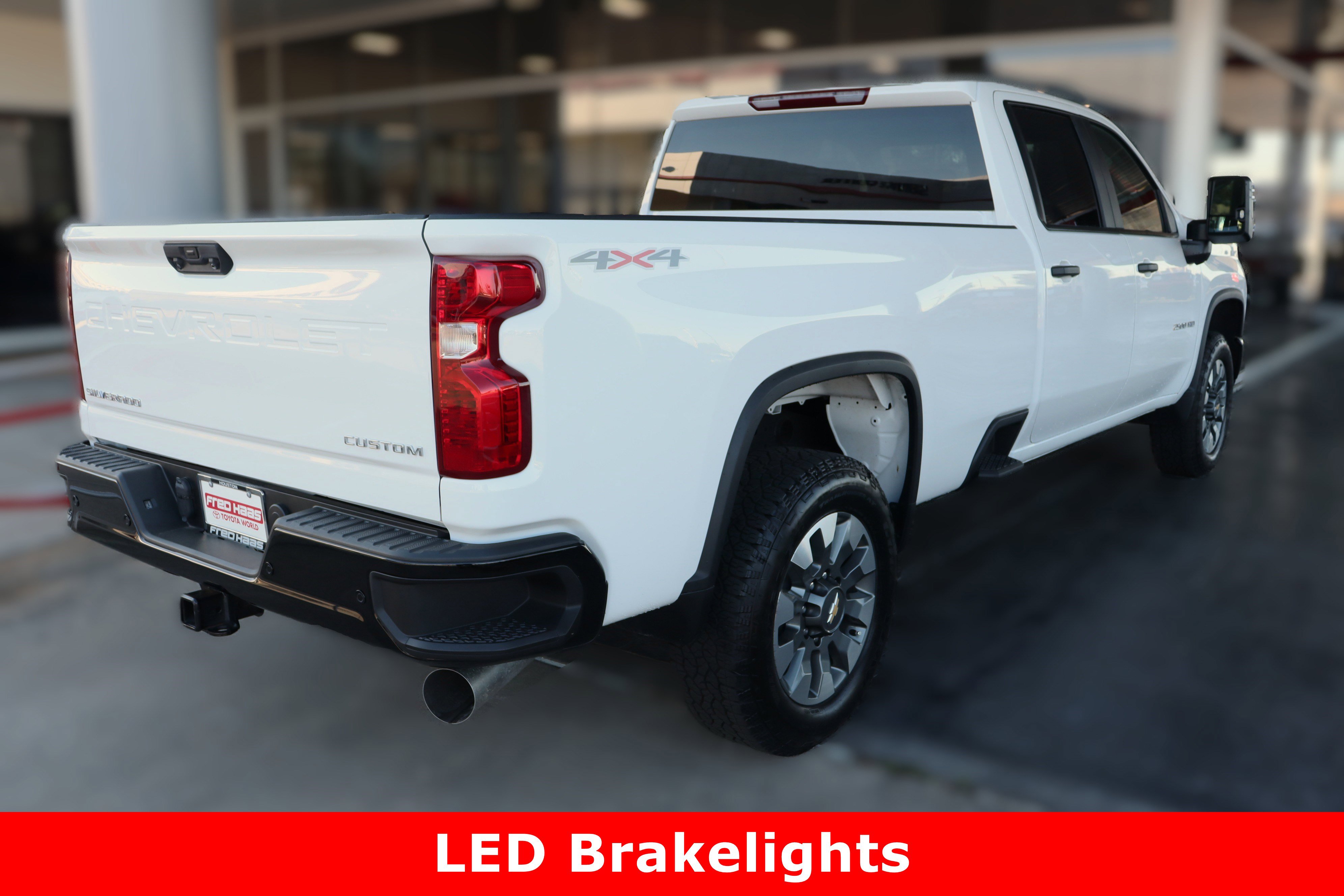 Used 2025 Chevrolet Silverado 2500 Custom w/ Custom Value Package image 7