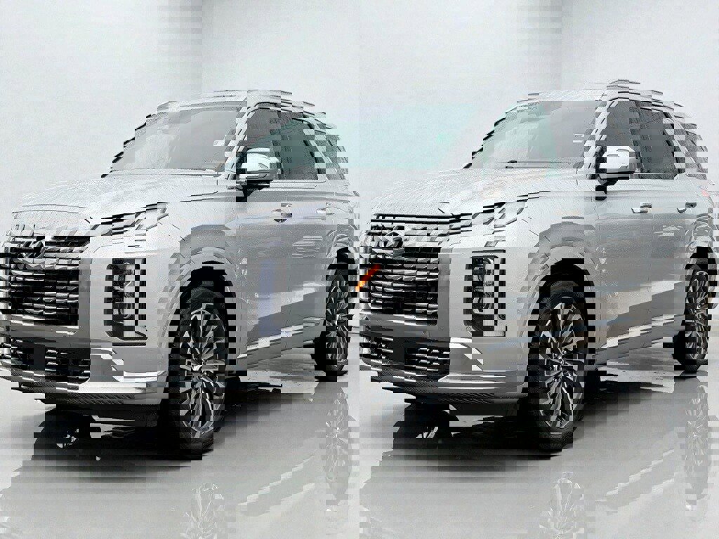 Used 2024 Hyundai Palisade Calligraphy image 4