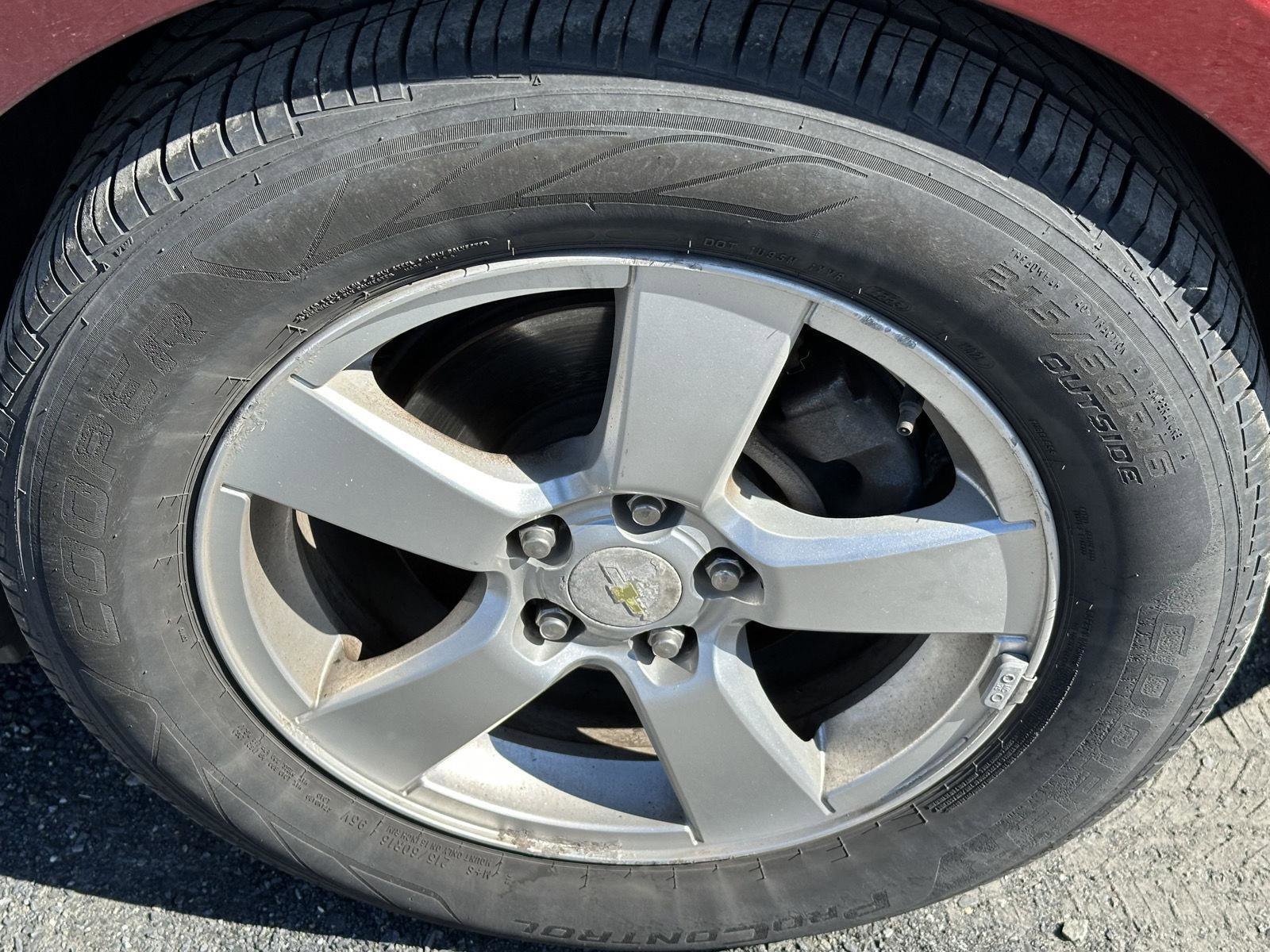 Used 2015 Chevrolet Cruze LT w/ Sun And Sound Package image 10