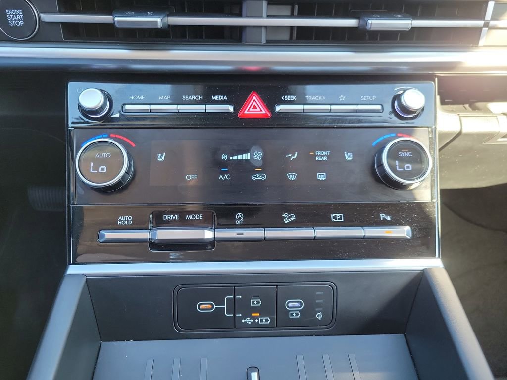 Used 2025 Hyundai Santa Fe SEL image 33