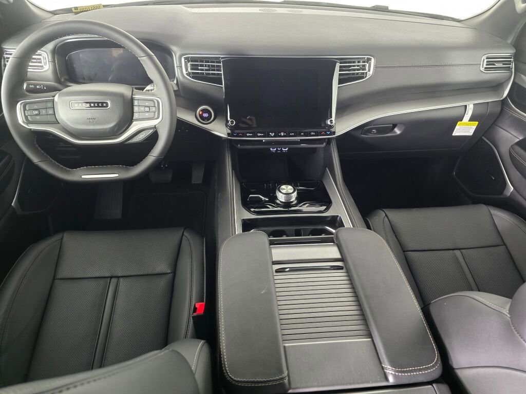 New 2025 Jeep Wagoneer L 4WD w/ HD Trailer Tow Package image 18