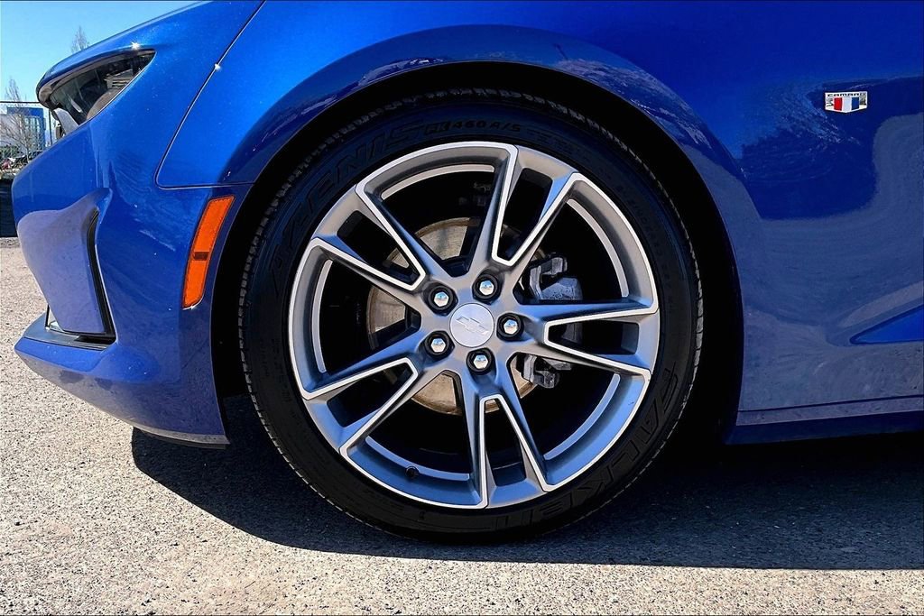 Used 2021 Chevrolet Camaro LT w/ RS Package image 12