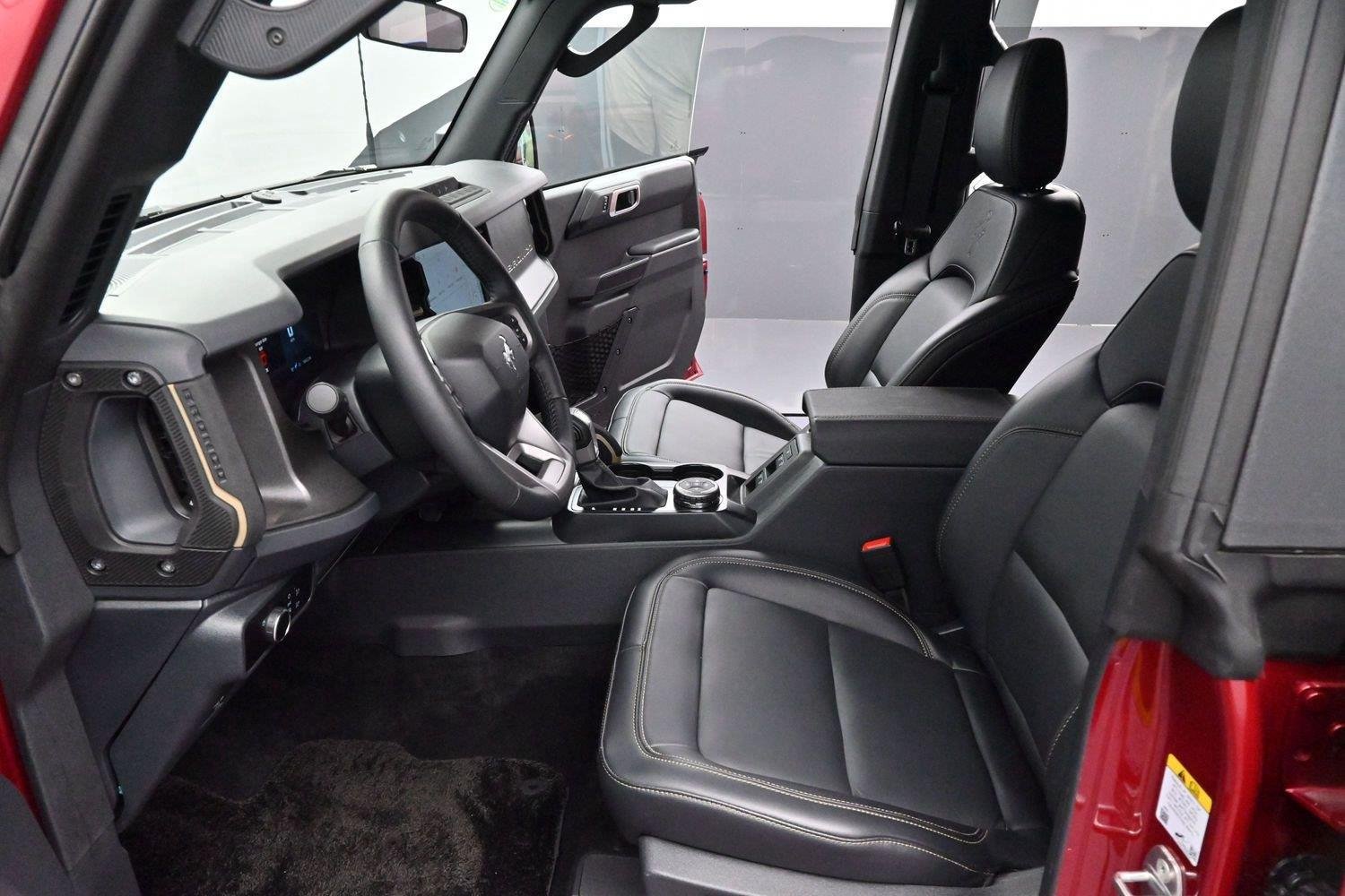 Used 2026 Ford Bronco Badlands AWD/4WD image 11