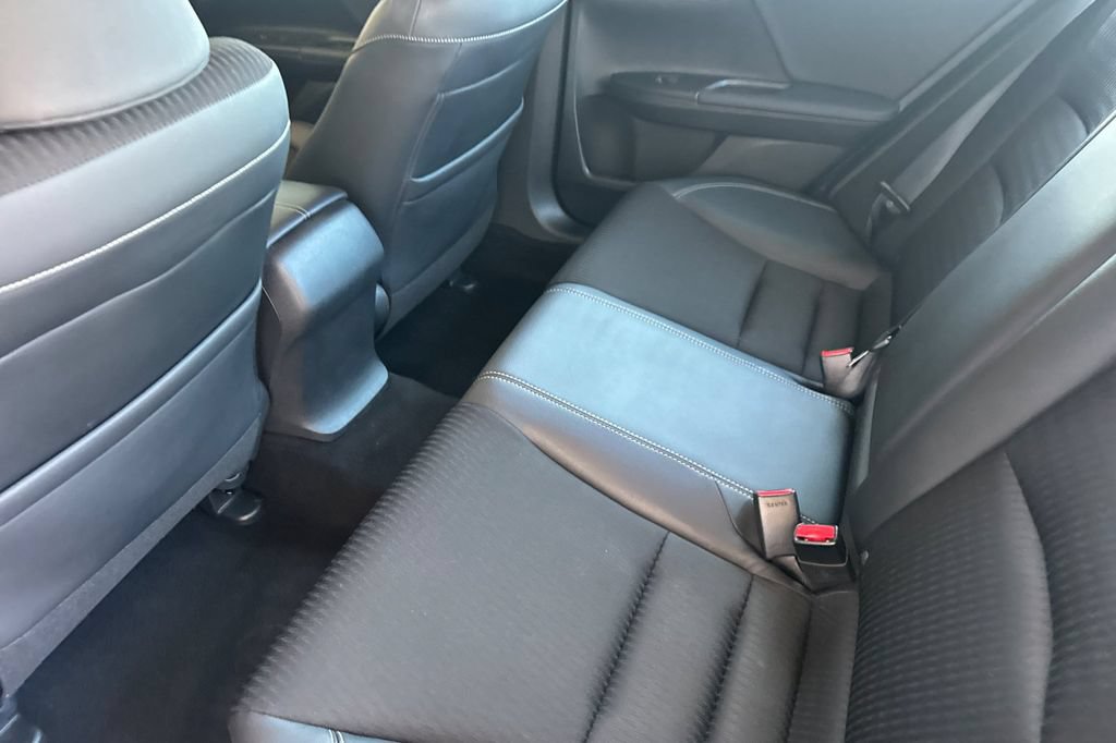 Certified 2017 Honda Accord Sport image 5