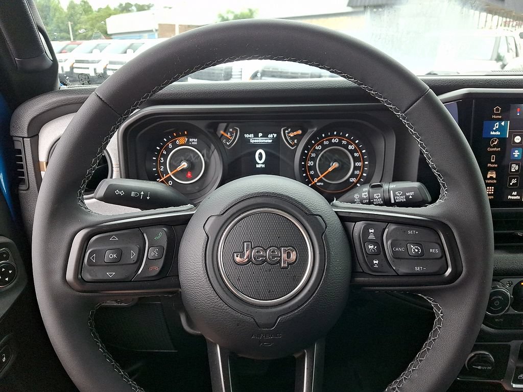 Used 2026 Jeep Wrangler Sport AWD/4WD image 19