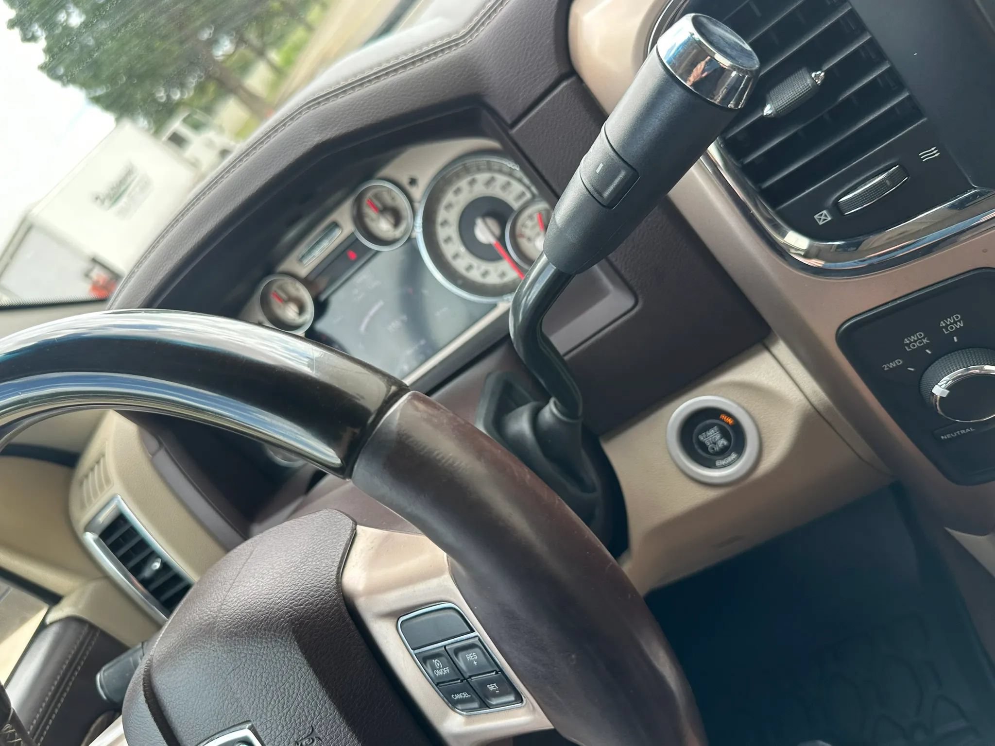 Used 2015 RAM 3500 Laramie Longhorn AWD/4WD image 42