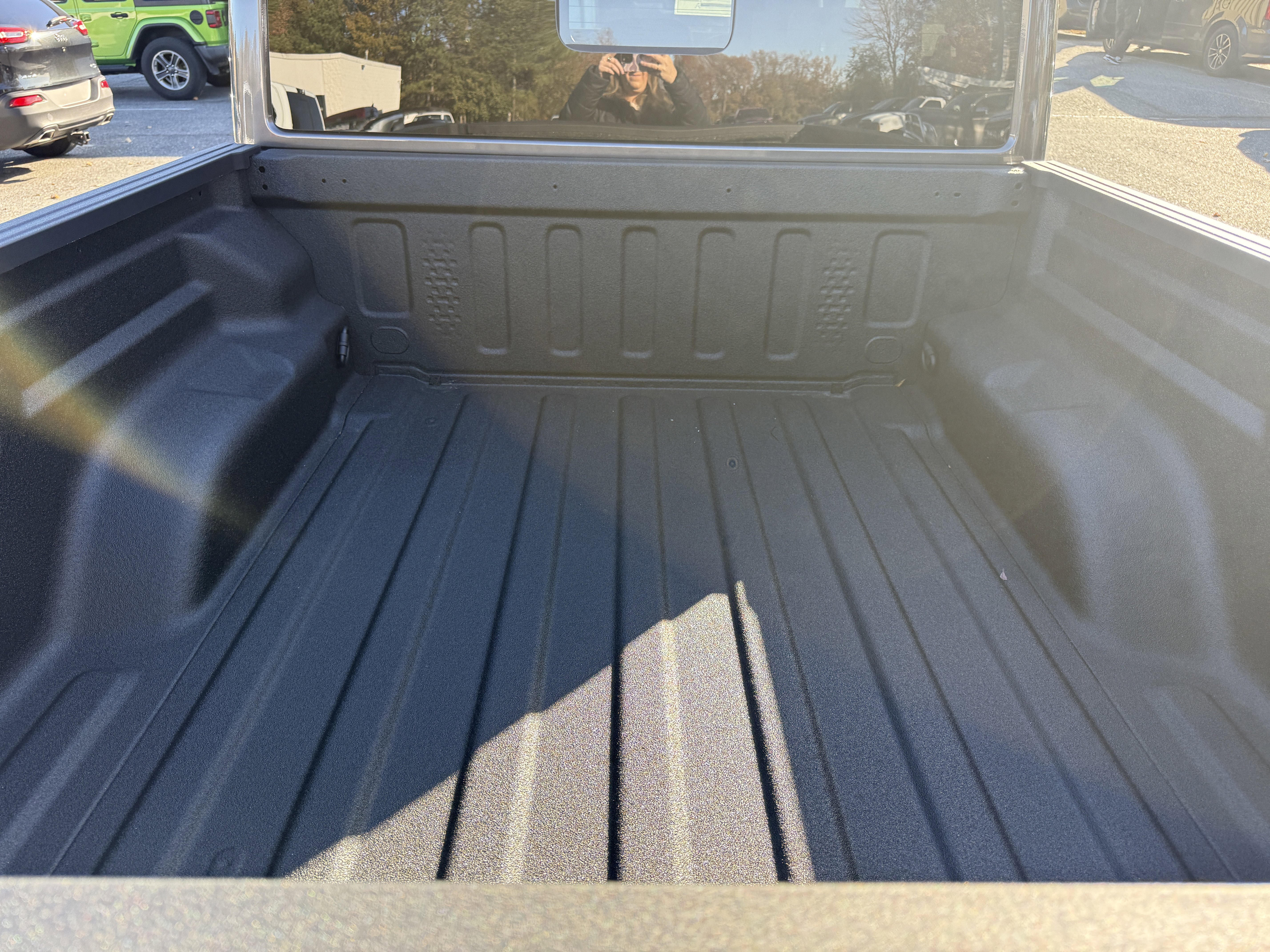 New 2025 Jeep Gladiator Sport image 7