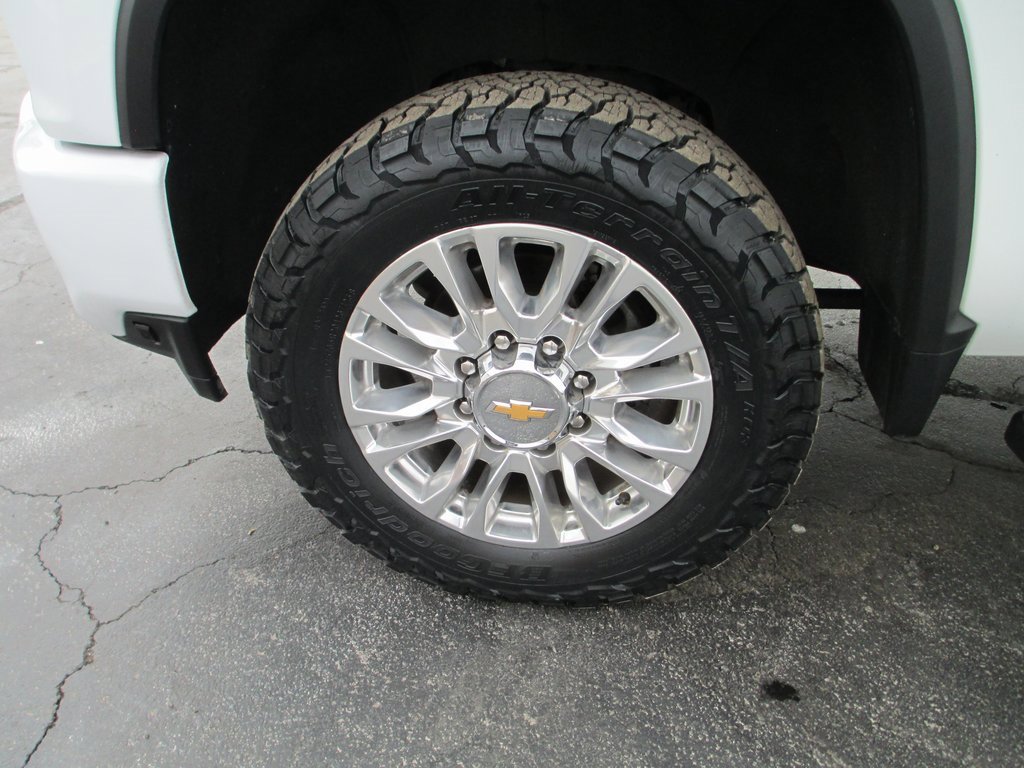 Used 2023 Chevrolet Silverado 2500 High Country image 13
