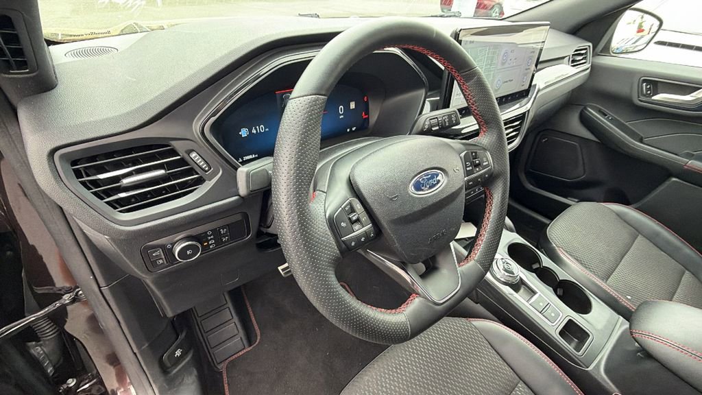 Used 2023 Ford Escape ST-Line Select w/ Tech Pack #2 image 32