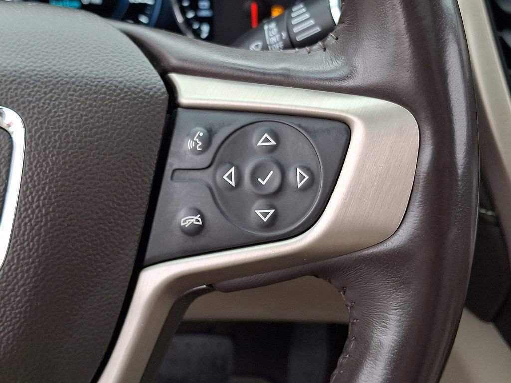 Used 2019 GMC Acadia Denali w/ Technology Package AWD/4WD image 26