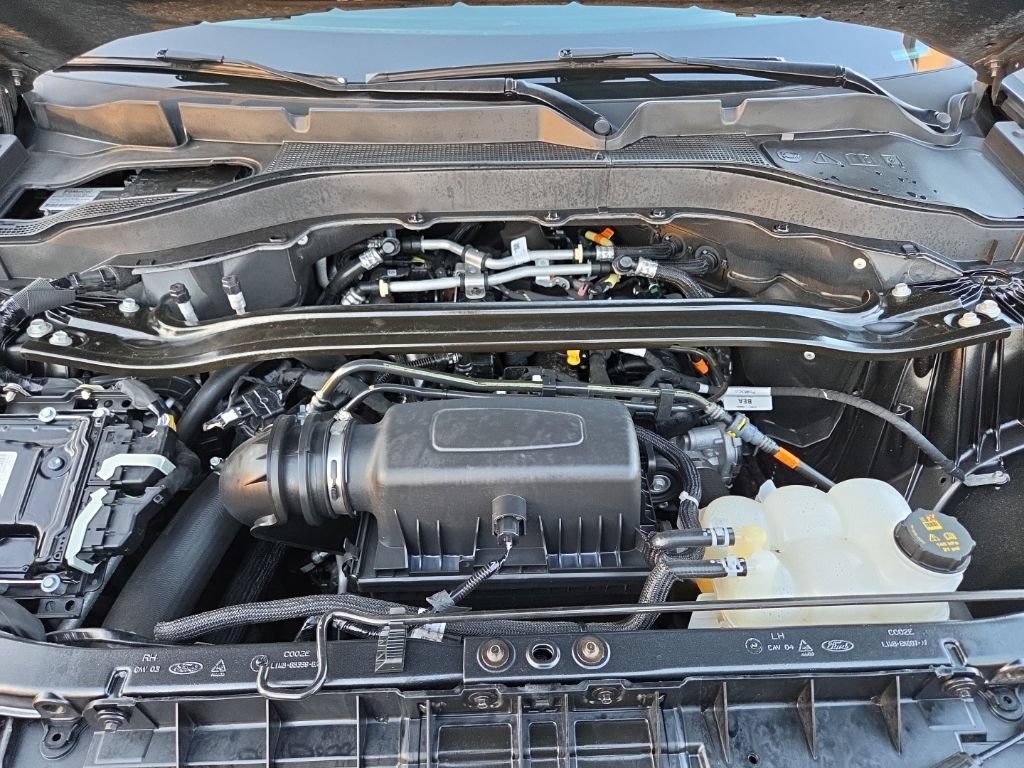 Used 2024 Ford Explorer Limited RWD image 78