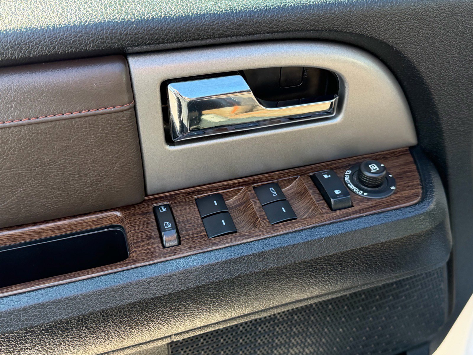 Used 2015 Ford Expedition King Ranch AWD/4WD image 21