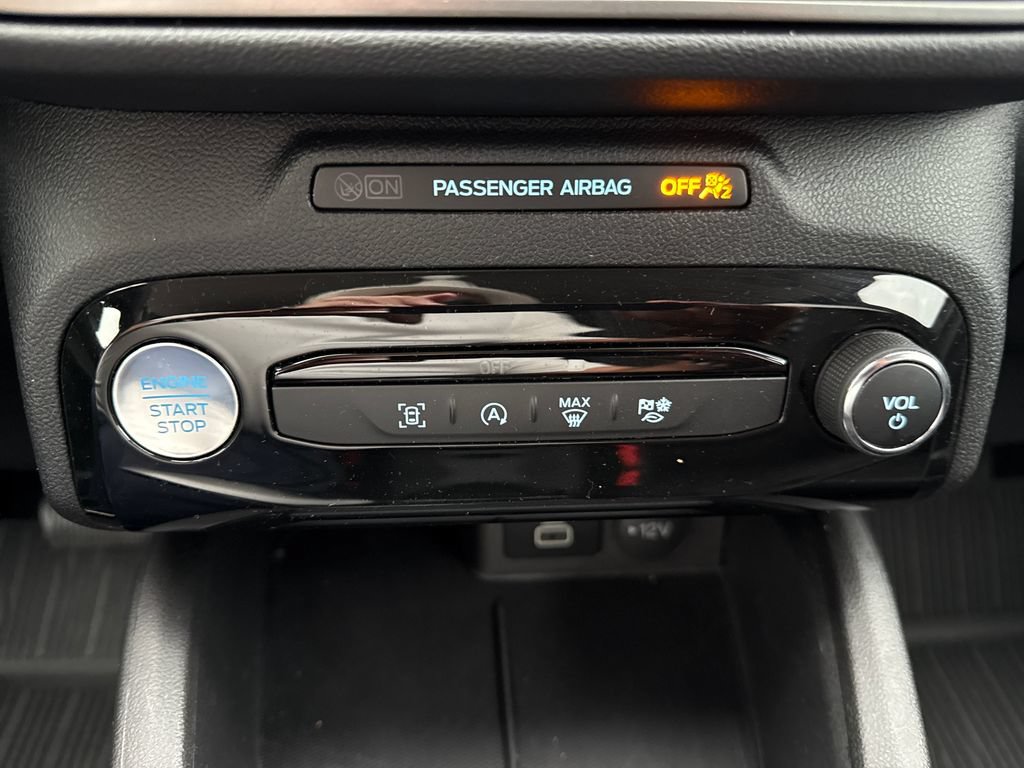 Used 2024 Ford Escape Active w/ Tech Pack #1 AWD/4WD image 17
