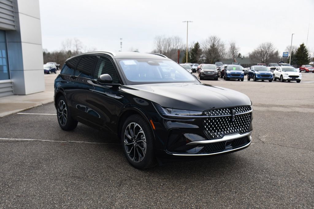 Used 2026 Lincoln Nautilus Reserve AWD/4WD image 9
