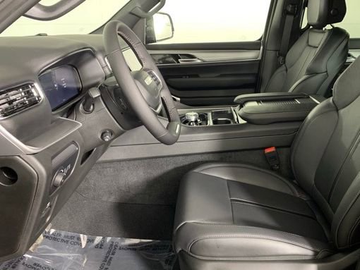 New 2025 Jeep Wagoneer L Series III w/ Quick Order Package 25C Super image 10