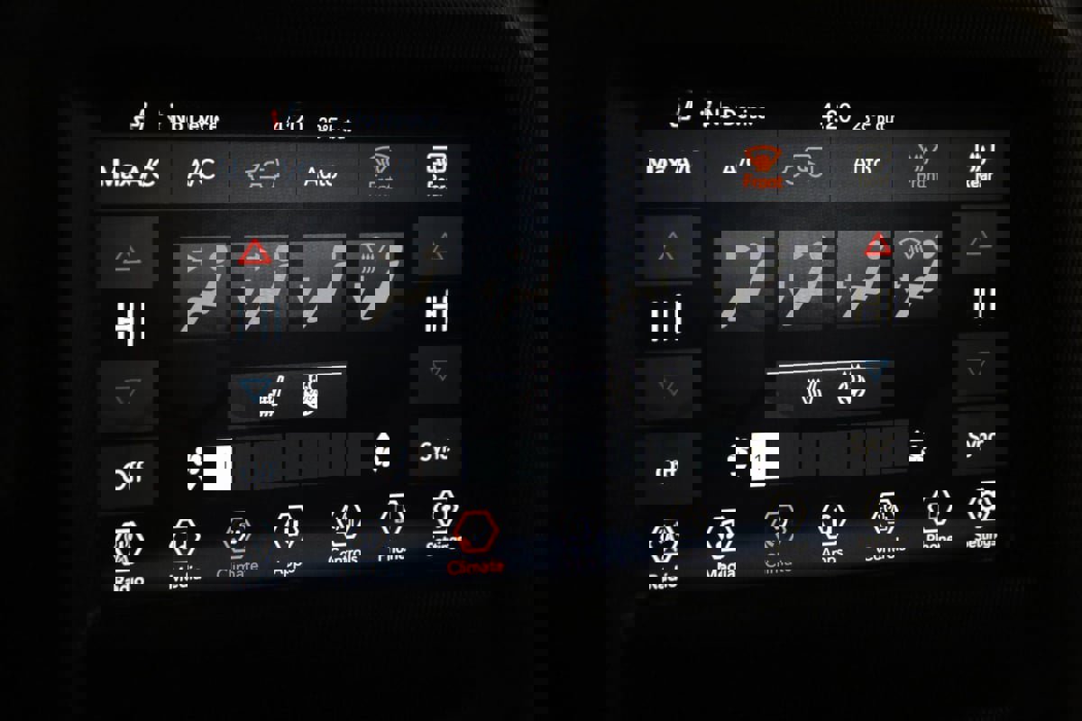 Used 2022 Jeep Wrangler Unlimited Sport image 27