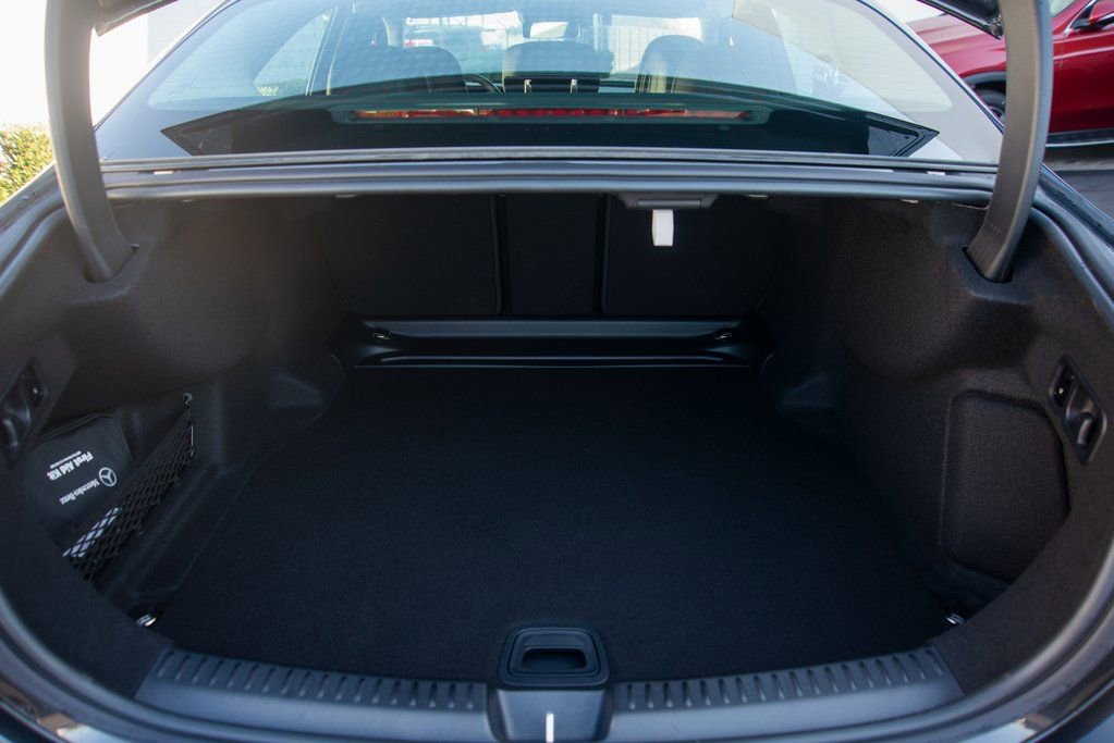 Used 2025 Mercedes-Benz E 350 4MATIC Sedan image 33