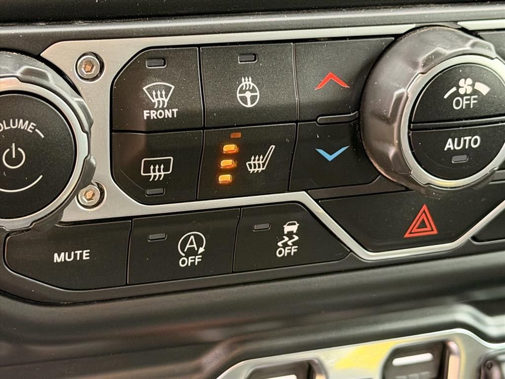 Used 2022 Jeep Gladiator Overland AWD/4WD image 44