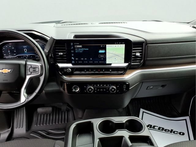 Used 2024 Chevrolet Silverado 1500 LT AWD/4WD image 13