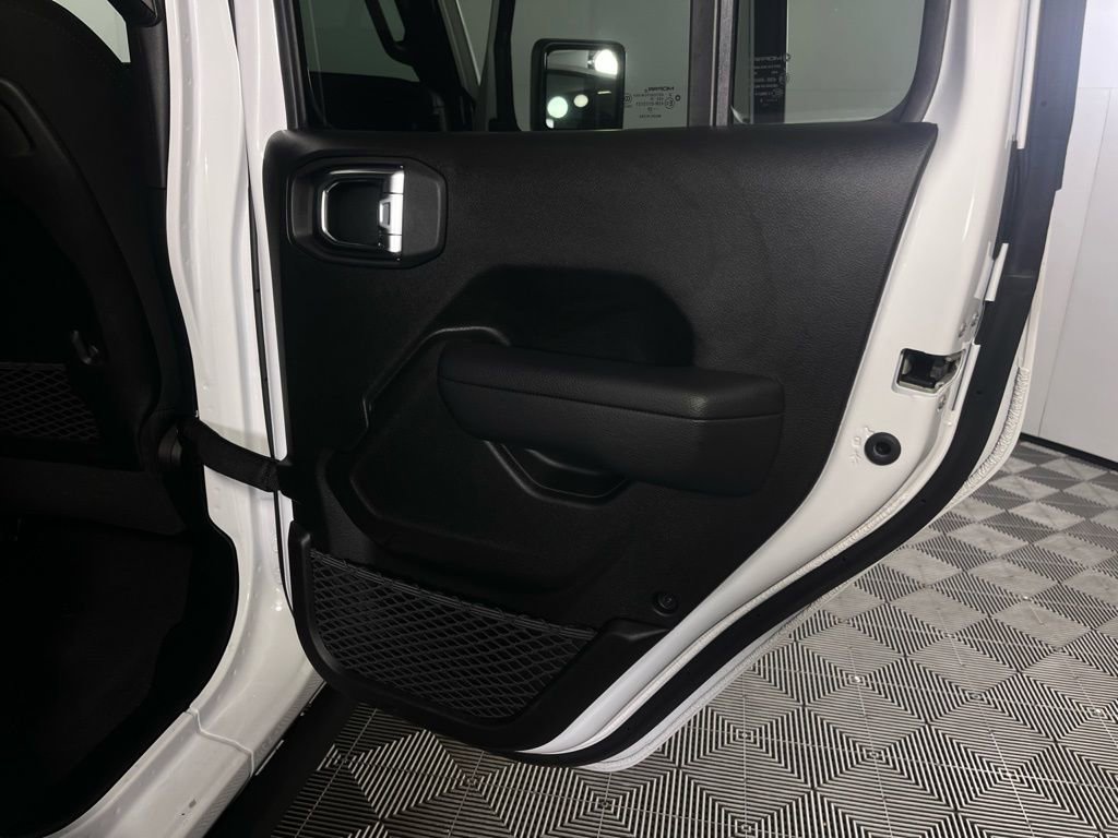 Used 2025 Jeep Wrangler Unlimited Rubicon 4xe w/ Convenience Group image 27