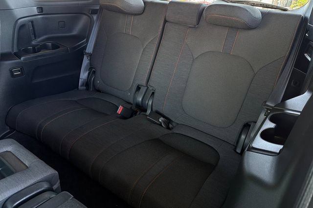 Certified 2025 Honda Pilot Sport image 18