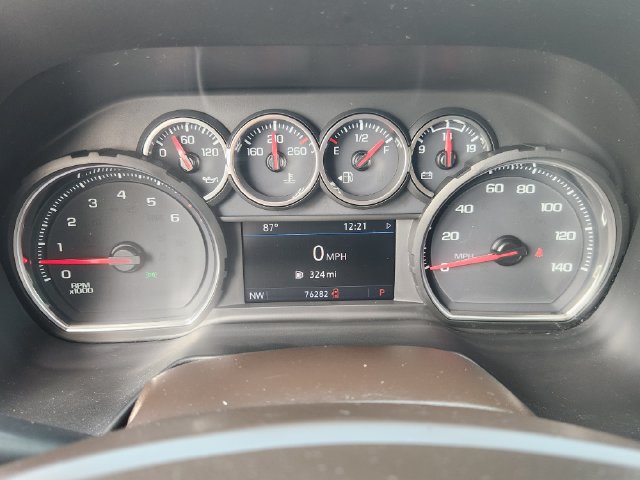 Used 2021 Chevrolet Suburban LT RWD image 14