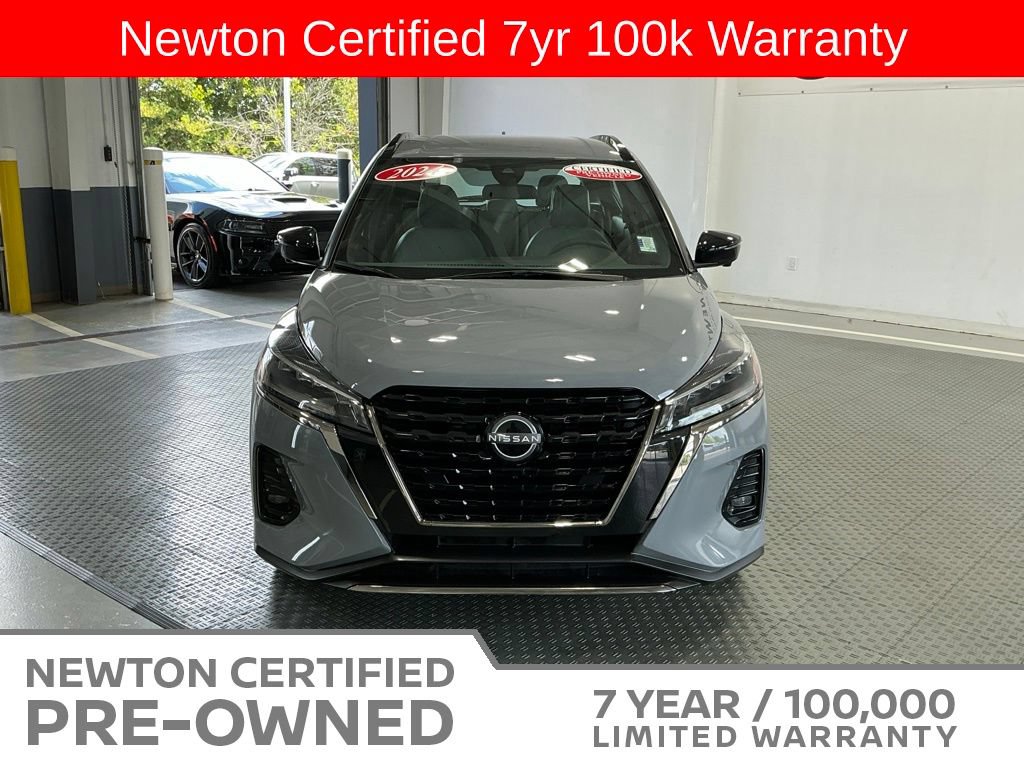Used 2024 Nissan Kicks SR w/ SR Premium Package FWD image 23