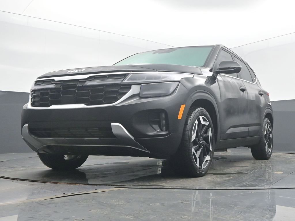 Used 2025 Kia Seltos SX w/ SX Sunroof Package image 46