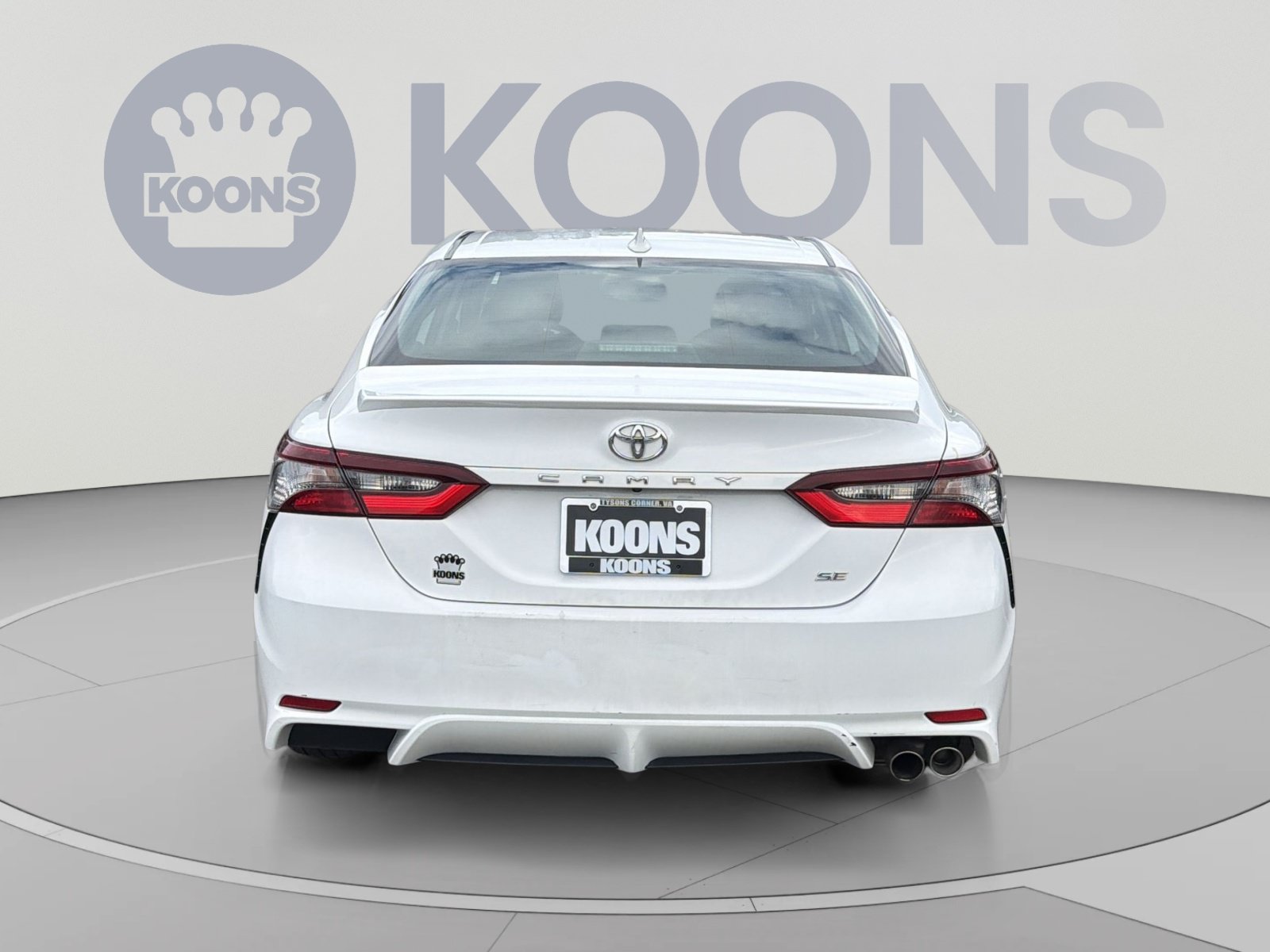 Used 2023 Toyota Camry SE FWD image 4