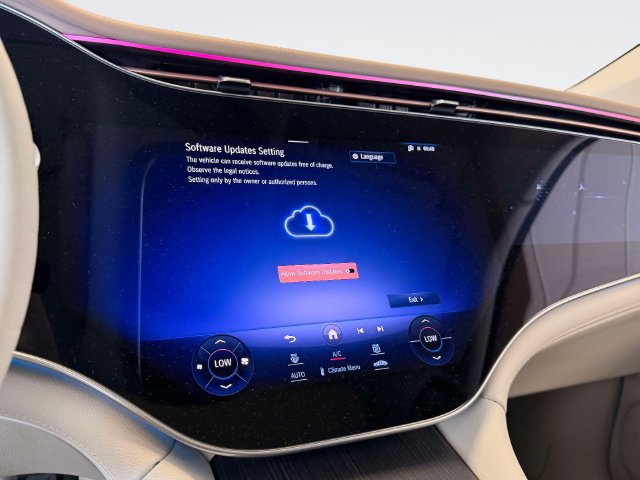 Certified 2023 Mercedes-Benz EQS 580 4MATIC SUV image 28