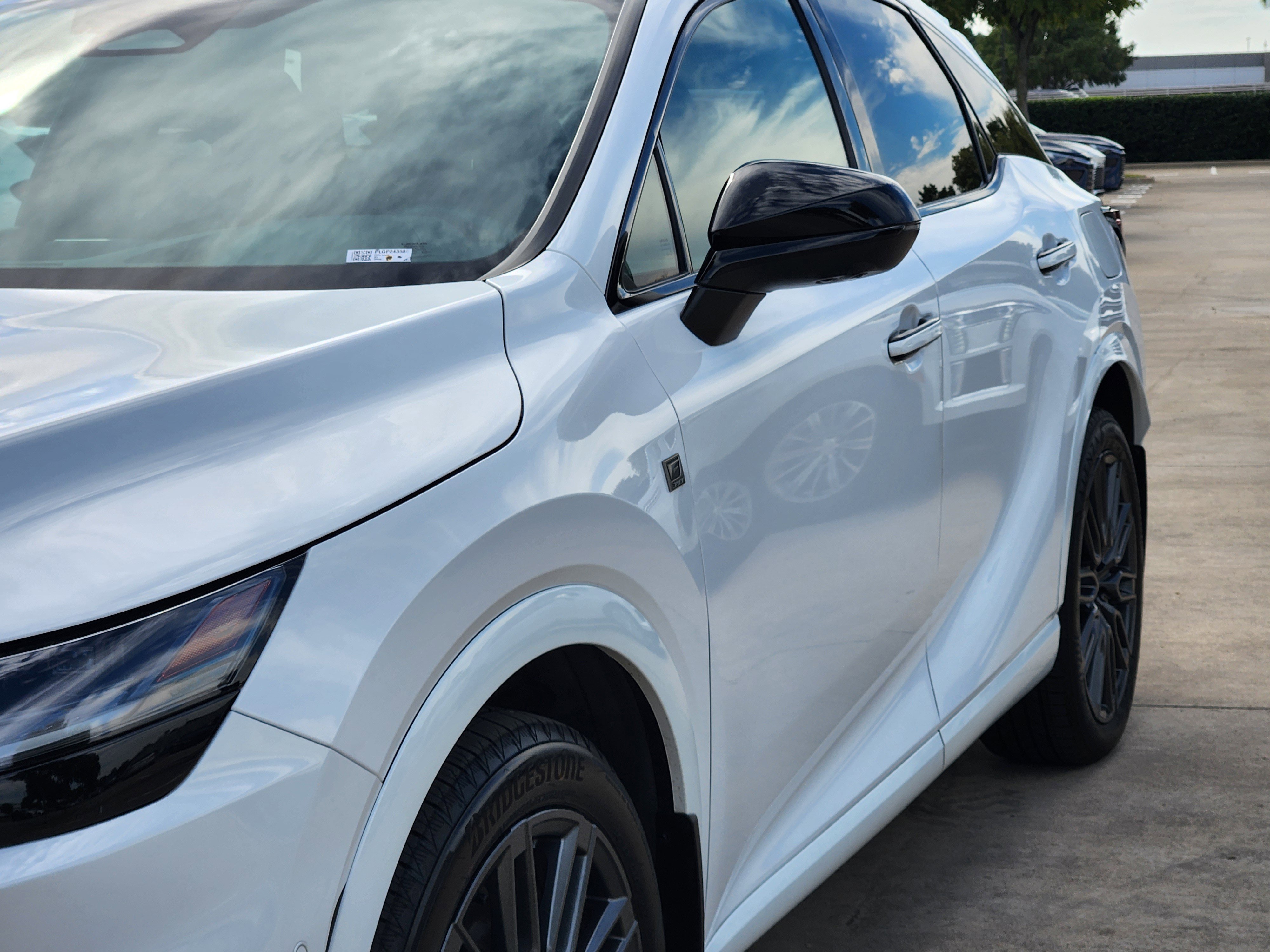 Used 2024 Lexus RX 500h F Sport image 9