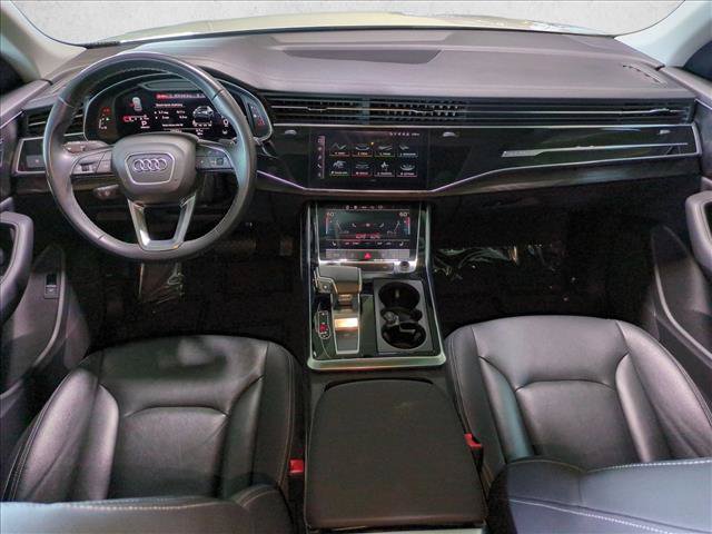 Used 2023 Audi Q8 Premium AWD/4WD image 17