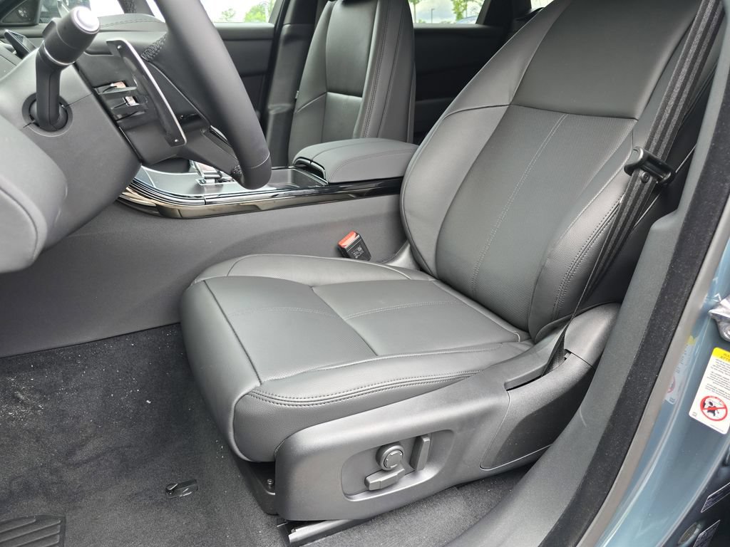 New 2026 Land Rover Range Rover Velar Dynamic SE AWD/4WD image 28