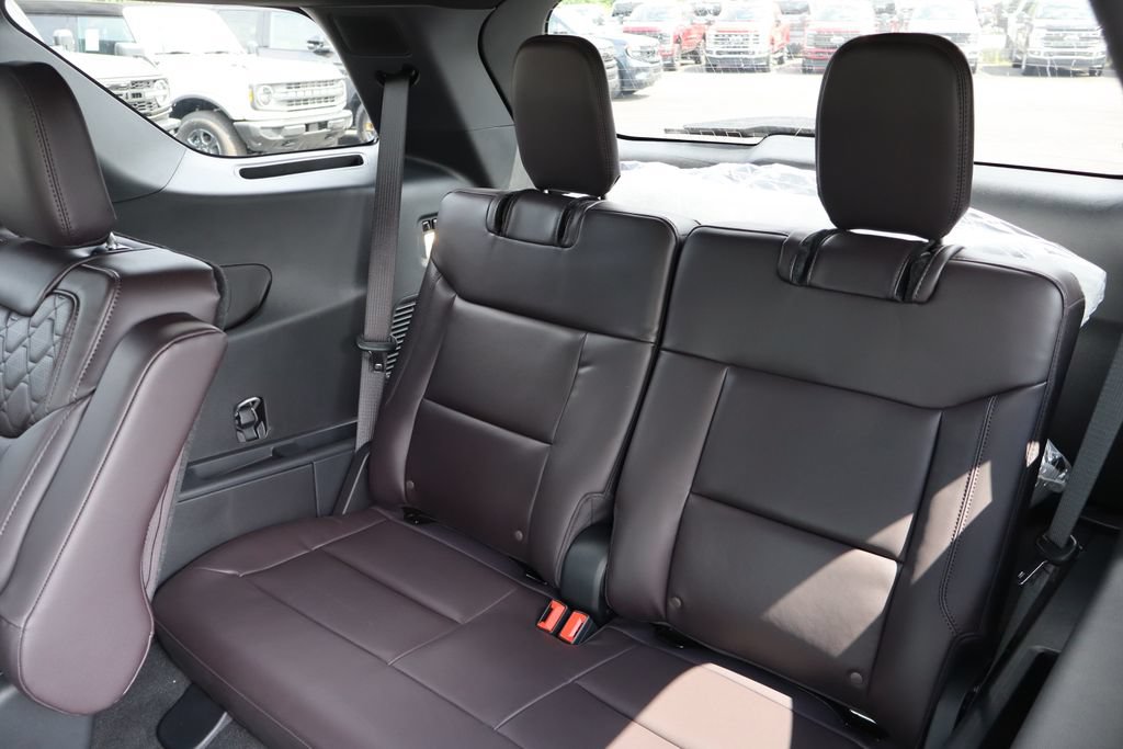 New 2027 Ford Explorer Platinum AWD/4WD image 14