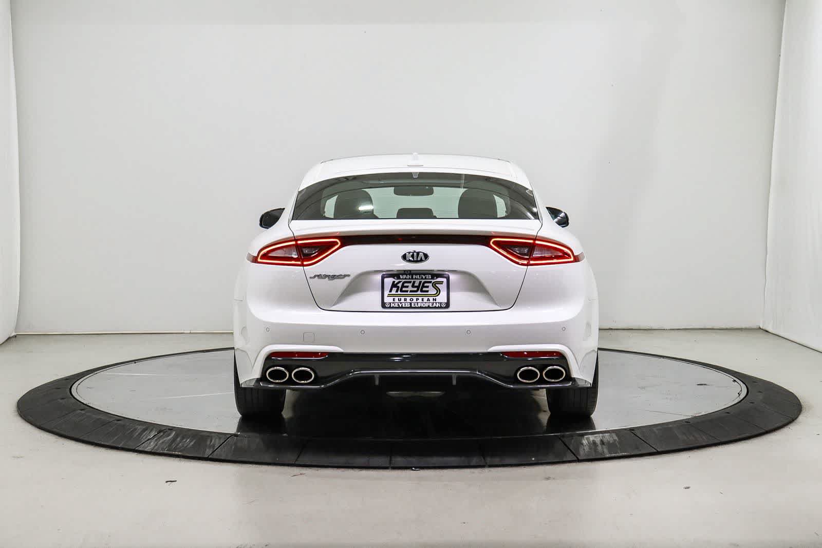 Used 2019 Kia Stinger Premium RWD image 3