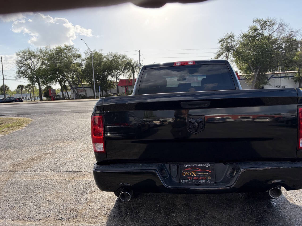 Used 2017 RAM 1500 Express w/ Express Value Package image 5