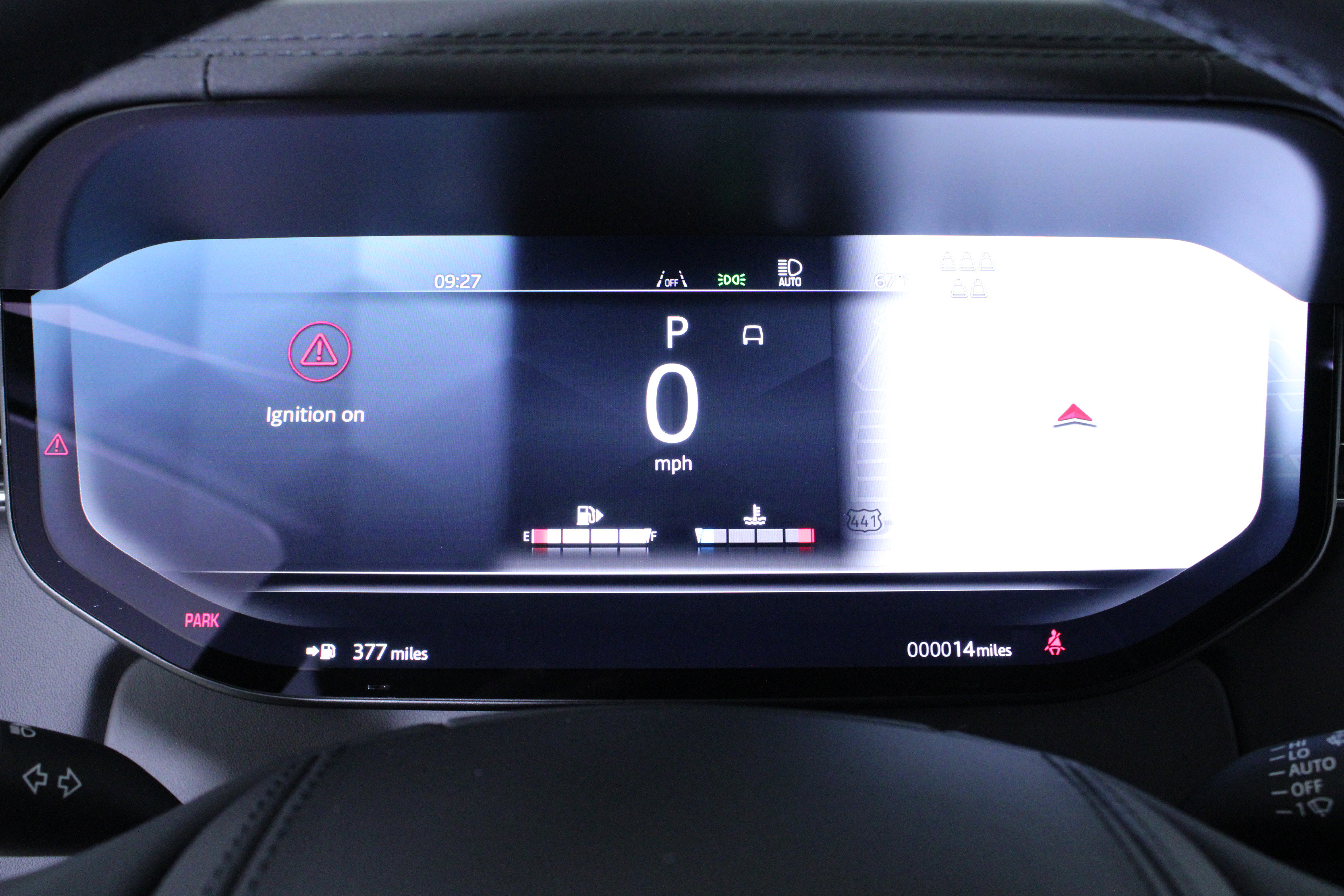 New 2026 Land Rover Range Rover Long Wheelbase SE image 18