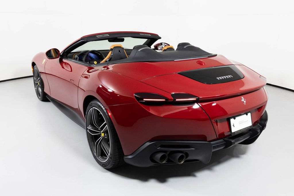 Used 2024 Ferrari Roma Spider image 26