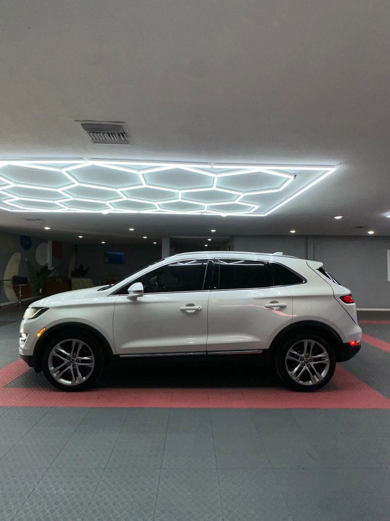 Used 2015 Lincoln MKC AWD w/ Equipment Group 102A Reserve image 3