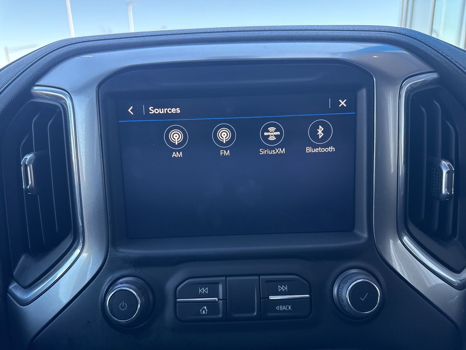 Used 2022 Chevrolet Silverado 1500 LT Trail Boss w/ Convenience Package II image 23